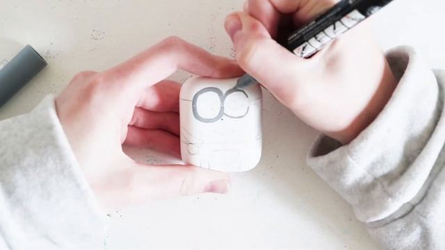 My First Custom AIRPODS!! (satisfying) // EmilyArts смотреть онлайн