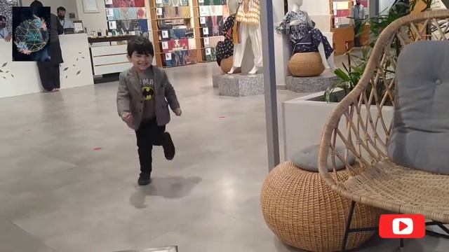 Window shopping - Day 1| смотреть онлайн