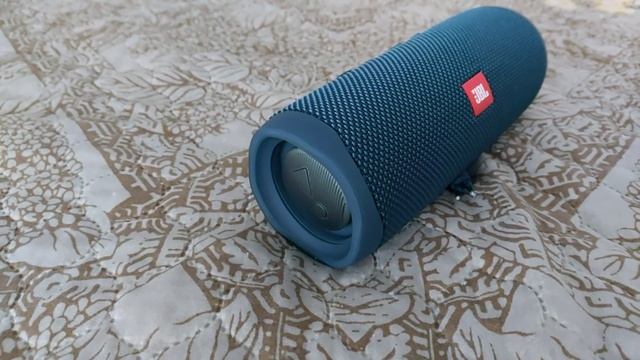 Jbl flip 5 bass boosted vol.60 % смотреть онлайн