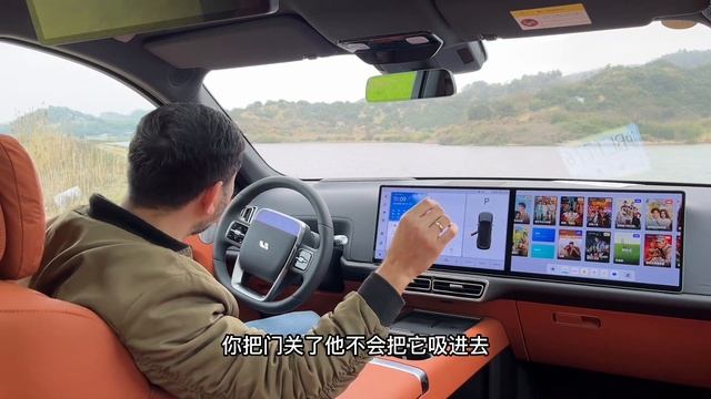 老外说车：理想L9 - 挑战500万的车-我不知道。100多万的-没问题！Li Xiang L9 смотреть онлайн