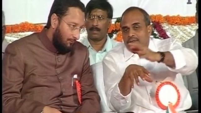 HYD YS RAJASHEKARREDDY WITH ASADUDDIN OWAISI CHITCHAT VIS смотреть онлайн