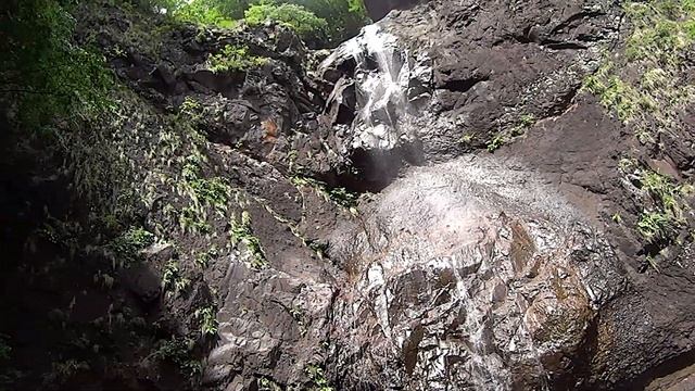 2013.5.21 麻苧の滝 【HD】 смотреть онлайн