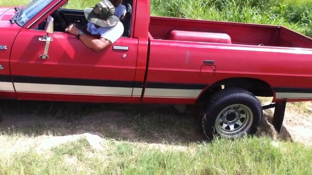 Dodge Ram 50 4x4 with a 4D56 T смотреть онлайн