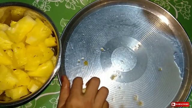 #PineappleJuice
अनानास का जूस बनाने की विधि बनाए अपने घर में | Fresh Pineapple Juice Recipe смотреть онлайн