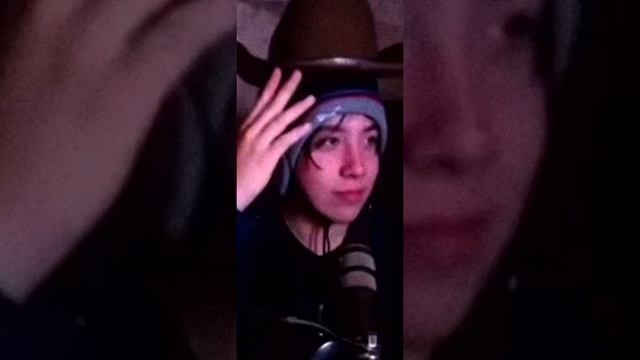 F song -Strawberry Guy/ quackity смотреть онлайн