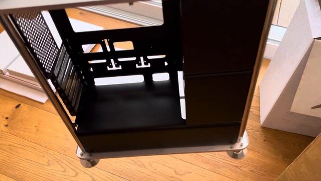 Dune Case Pro unboxing - uncut / The Mac Pro Case for PC смотреть онлайн