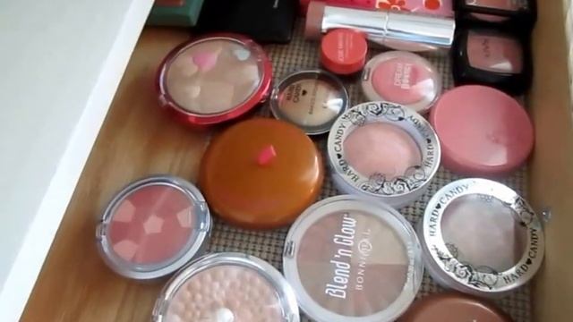 Decluttering My Makeup Collection | jensmakeupandfashion смотреть онлайн