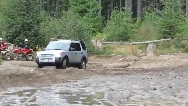 LR3 blow up tire. смотреть онлайн
