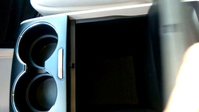 2016 Toyota Sienna LE at David Maus Toyota смотреть онлайн