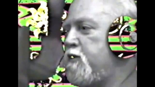 Robert Anton Wilson & Genesis P. Orridge Discuss Aleister Crowley & Species Evolution смотреть онлайн