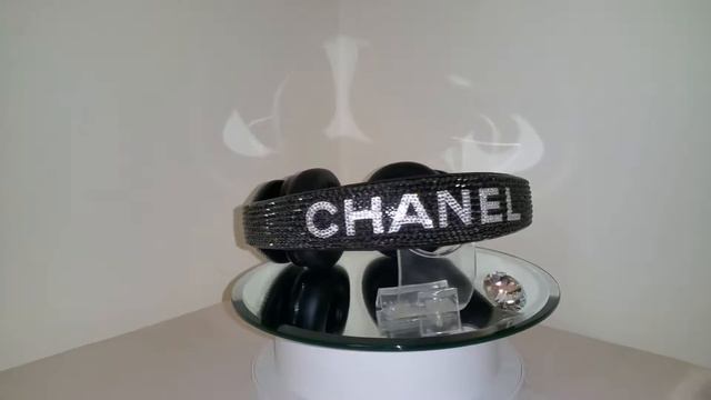 Special Samsung Chanel Headphones with Swarovski смотреть онлайн
