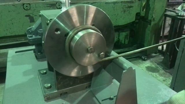 Гибка колец на станке "Кузнец" смотреть онлайн