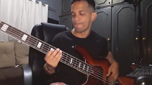Bruno Mars, Anderson Paak - Smokin Out The Window (Bass Cover) смотреть онлайн