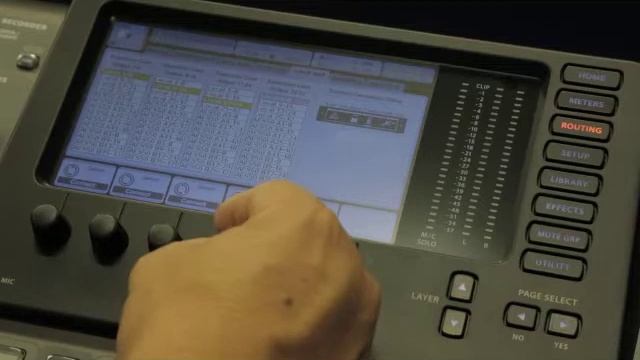 Behringer X32 - Entradas e saídas, patching e AES 50 смотреть онлайн