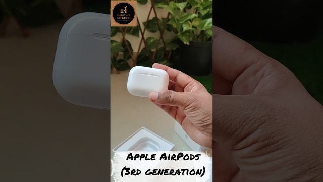 Apple AirPods (3rd generation) with Lightning Charging Case, Wireless 🍎 🧏🏼 смотреть онлайн