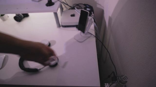 $1 Headphones Desk Hook смотреть онлайн
