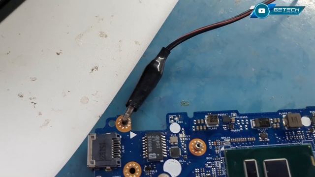 ALEGRIA DE QUEM CONSEGUIU CONSERTAR O EQUIPAMENTO QUE VÁRIOS TÉCNICOS NÃO CONSEGUIRAM, MAS... (4/4) смотреть онлайн