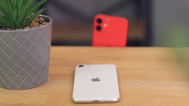 iPhone mini Is Not Dead смотреть онлайн