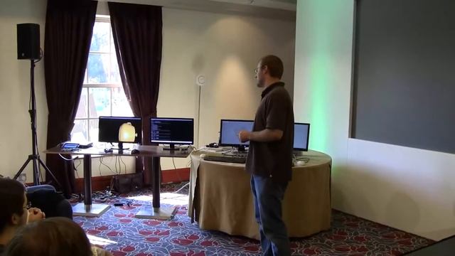 Demo - Android vs. Linaro Android смотреть онлайн