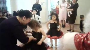 Танец маленьких принцесс.