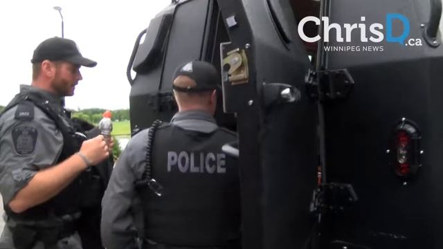 Jeep SWAT Veiculo de assalto. смотреть онлайн