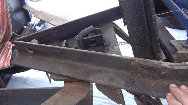 Самодельный трактор в борьбе со снегом. смотреть онлайн