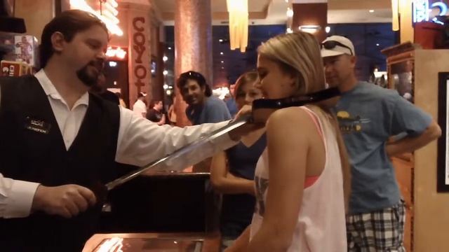 NYNY Magic Store "Sword in the Neck" Trick смотреть онлайн