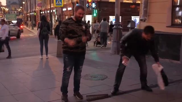 Вилса отдал бесплатный айфон xs😮 смотреть онлайн