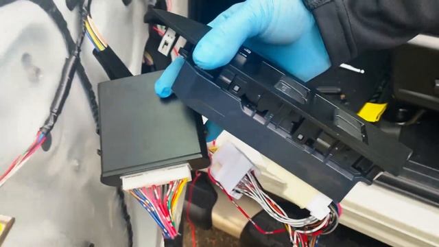 3W windows control module compatible for Toyota Tundra 2007-2020 model. смотреть онлайн