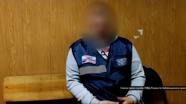 Кондуктор оставивший в салоне троллейбуса  подозрительную коробку понесет наказание смотреть онлайн