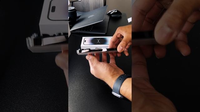 Unboxing iPhone 14 Pro Space Black. #iphone14pro #apple #unboxing #iphone #shotoniphone смотреть онлайн