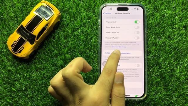 IPhone 15 / Plus / Pro Set Up A Second Person Face ID