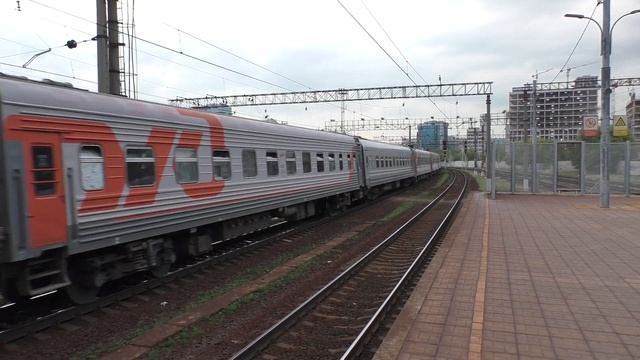 Электровоз ЭП2К-401 с поездом № 015 Москва - Волгоград смотреть онлайн