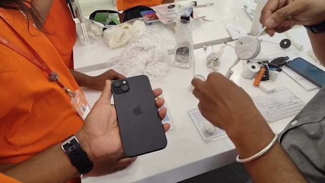 I phone 15 and 15 Pro Max Store store demo ಫುಲ್ ವಿಡಿಯೋ ನೋಡಿ please subscribe to my YouTube channel смотреть онлайн