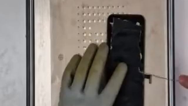 Change glass iPhone смотреть онлайн