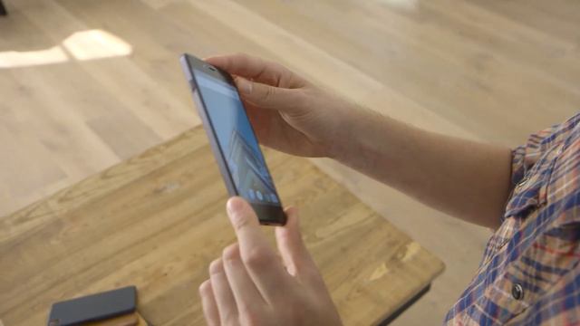 The OnePlus X is a low-cost Android phone in high-end disguise смотреть онлайн