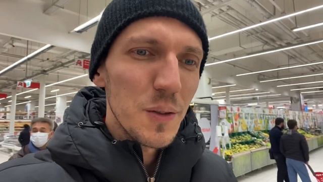 Ночная съемка на iPhone 11✨Поход в Московский Ашан🌯 Занятия спортом на станции Спортивной 🏋️♀️ смотреть онлайн
