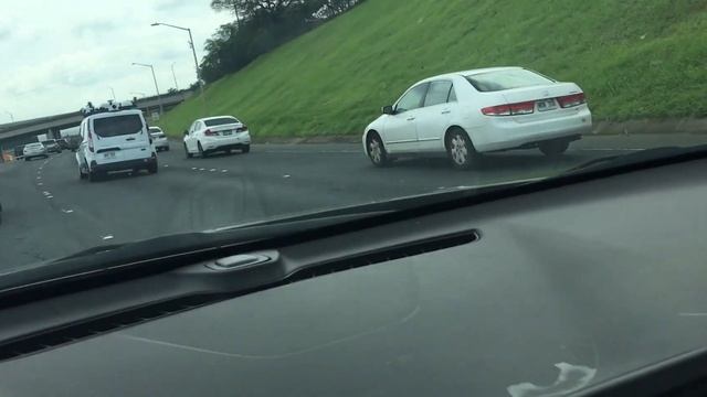 APPLE MAPS HAWAII. DAN & SALLY TRAVEL THE H1 ON OAHU AND SPOT AN APPLE MAPS VAN. NOW WE SPY ON THEM смотреть онлайн