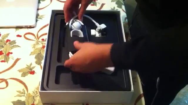 Unboxing MacBook Air '12 смотреть онлайн
