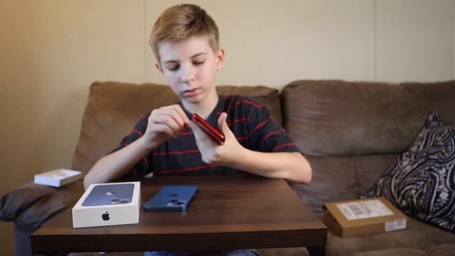 iPhone 13 Unboxing - The Blue One! смотреть онлайн