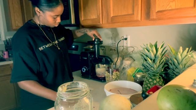 Juicing For My Health! смотреть онлайн