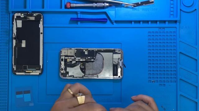 Thay pin pisen iphone x смотреть онлайн