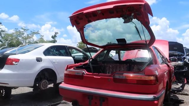 I BROKE MY CAR WINDOW and THIS HAPPEN.... смотреть онлайн