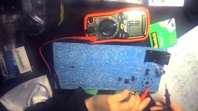 Learning to Solder - AM/FM Radio Kit (5) смотреть онлайн