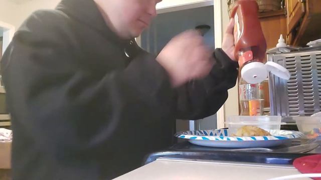 fish and mac and cheese for lunch смотреть онлайн