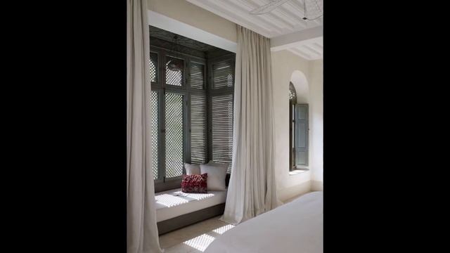 Deep window seat snug, cozy, and undeniably chic | Bay window | Reading Nook смотреть онлайн