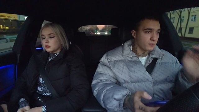 МЕРКАНТИЛЬНАЯ ПОПРОШАЙКА РАЗВОДИТ НА ДЕНЬГИ НА ПЕРВОМ СВИДАНИИ смотреть онлайн