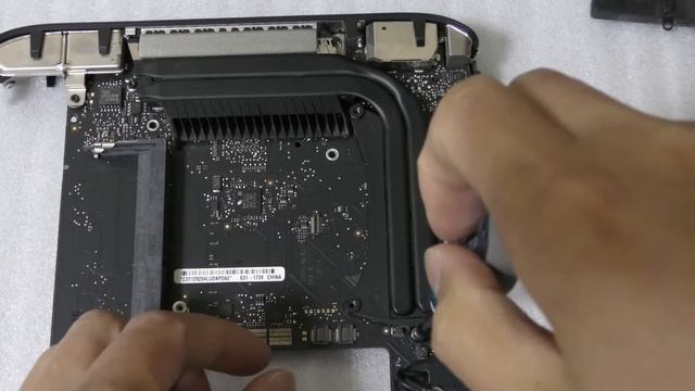 500日元捡的Mac mini不开机，拆机清灰试试能不能救回来？ смотреть онлайн