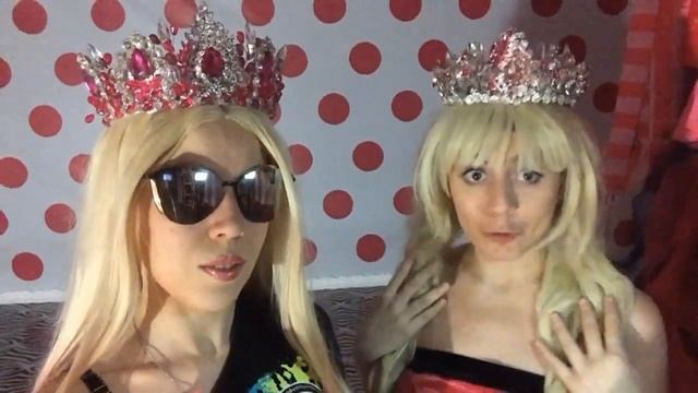 Карина Барби и Машенька Чибисова . Приглашение на Парад Блондинок в Москве, 31 мая 2017 года. смотреть онлайн