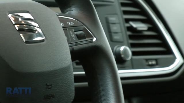 Seat Leon 1.6 TDI 105cv Style berlina 5 porte aziendali - test drive смотреть онлайн